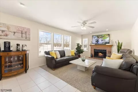 4 Pacesetter Dr, Hampton, NJ 08827 photo 18