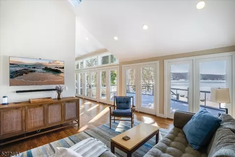 7 Pueblo Pkwy, Sparta, NJ 07871