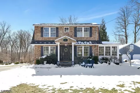 202 Woodland Ave, Ramsey, NJ 07446