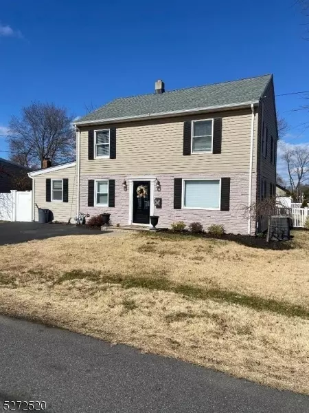 2 Della Ave, Pequannock Twp, NJ 07444