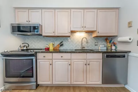 904 E Prospect St, Hackettstown, NJ 07840 photo 9