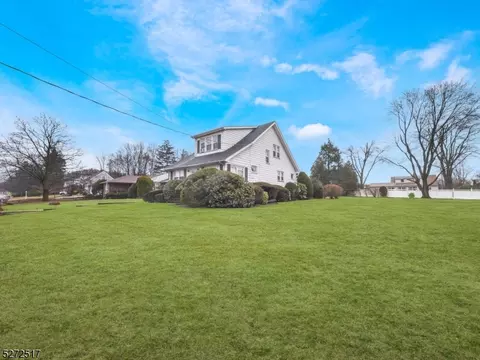 342 Valley Rd, Wayne, NJ 07470