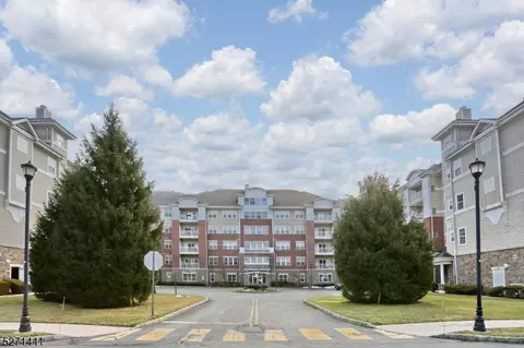 5118 Warrens Way #5118, Wanaque, NJ 07465