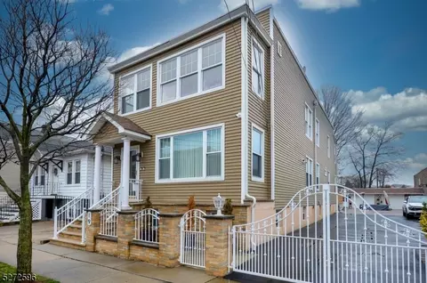 29 Columbus St, Bloomfield, NJ 07003