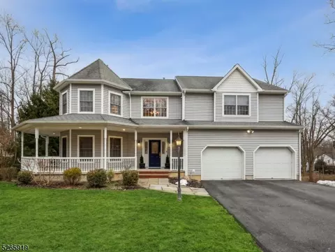 1 Burnet Rd, Morristown, NJ 07960