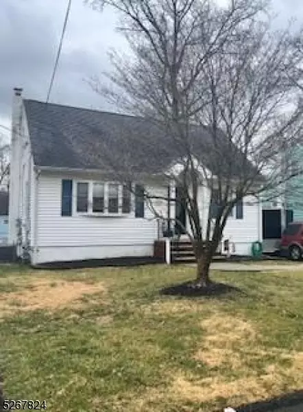 347 Oakwood Ave, Kenilworth, NJ 07033