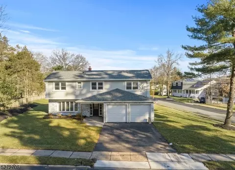 814 Soldier Hill Rd, Emerson, NJ 07630