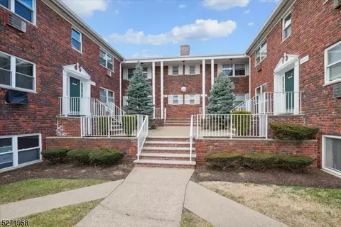 201 N Beverwyck Rd UNIT 4, Parsippany-troy Hills Twp, NJ 07034