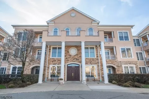 3206 Franklin Ln, Rockaway, NJ 07866