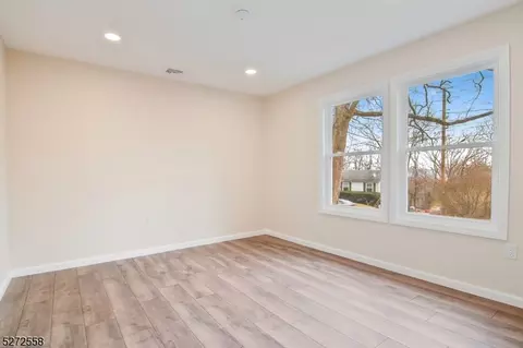 42 Summit Dr, Wantage, NJ 07461 photo 14