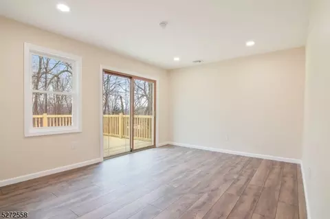 42 Summit Dr, Wantage, NJ 07461 photo 11