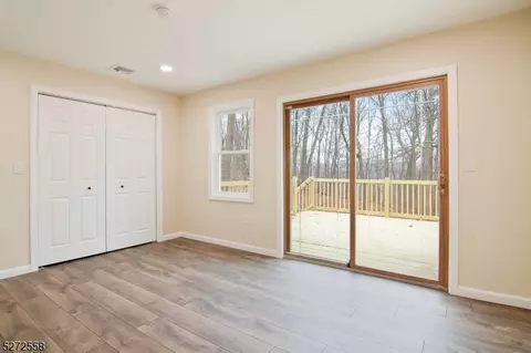 42 Summit Dr, Wantage, NJ 07461 photo 12