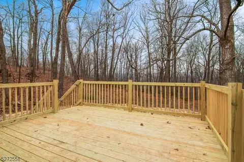 42 Summit Dr, Wantage, NJ 07461 photo 21