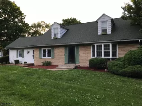 2 Melbourn Ln, East Amwell Twp, NJ 08551