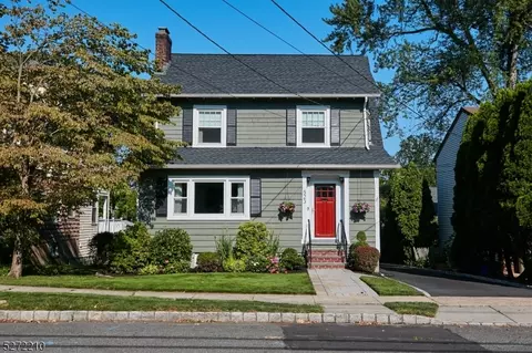 523 Summit Ave, Maplewood, NJ 07040