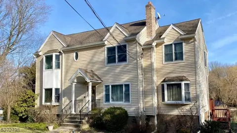 48 Zinnia Dr, Vernon Twp, NJ 07418