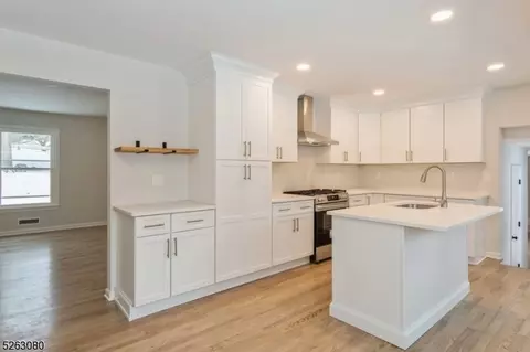 63 Ketch Rd, Morristown, NJ 07960