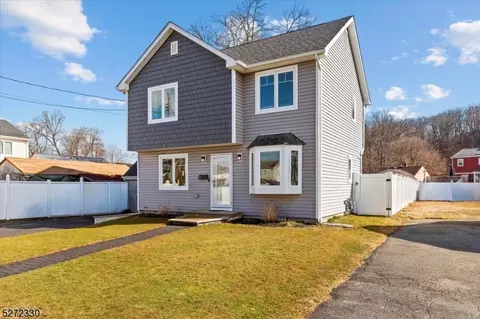 101 Jefferson St, Haskell, NJ 07420