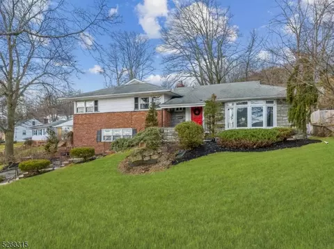 35 Mountain Way, West Orange, NJ 07052