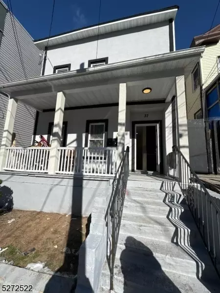 37 12th Ave, Paterson, NJ 07501