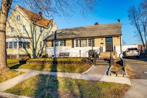 173 S Bridge St, Somerville, NJ 08876