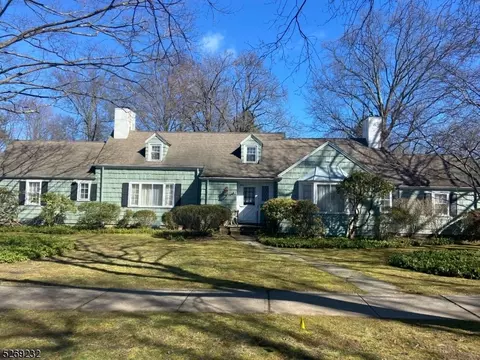 125 Green Ave, Madison, NJ 07940