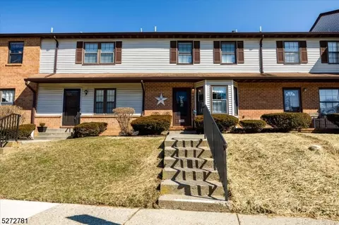 212 Riva Dr, Hackettstown, NJ 07840