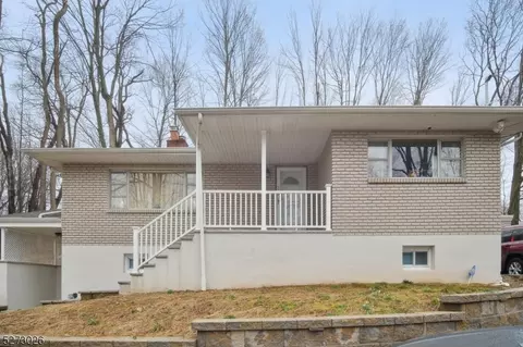 775 Tabor Rd, Morris Plains, NJ 07950