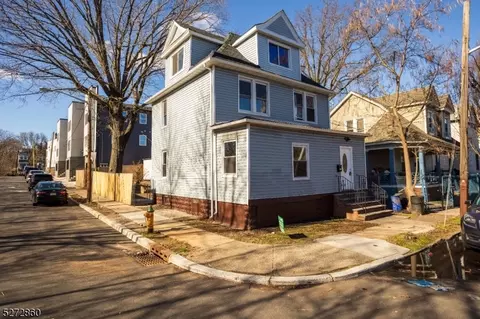 616 Irvine Turner Blvd, Newark, NJ 07112
