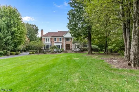 25 Trout Brook Ln, Randolph Twp, NJ 07945