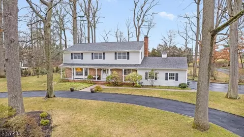 22 Blackbirch Rd, Scotch Plains, NJ 07076