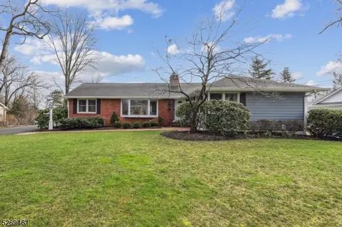 36 Barnsdale Rd, Madison, NJ 07940
