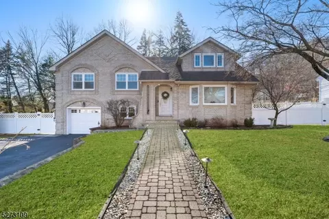 27 Charles St, Clifton, NJ 07013
