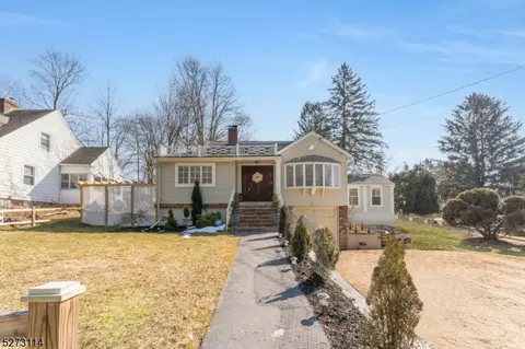 80 Buckwheat Rd, Franklin, NJ 07416
