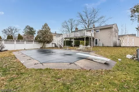 4 Lehigh Ln, Middlesex, NJ 08846 photo 23