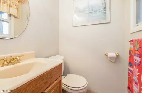 4 Lehigh Ln, Middlesex, NJ 08846 photo 20