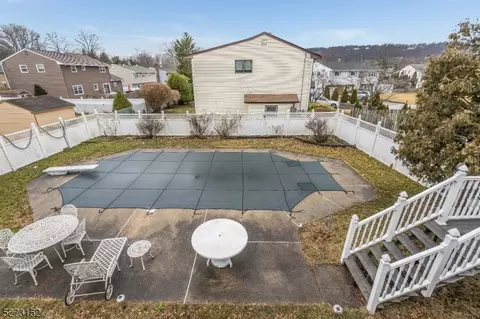 4 Lehigh Ln, Middlesex, NJ 08846 photo 26