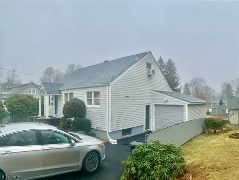 50 Roosevelt Ave, Butler, NJ 07405