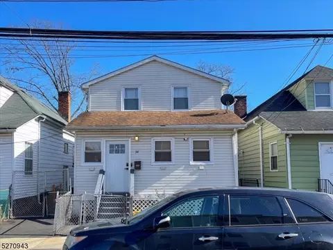 34 Willoughby St, Newark, NJ 07112