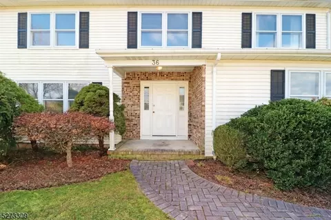 36 Dartmoor Rd, East Hanover, NJ 07936