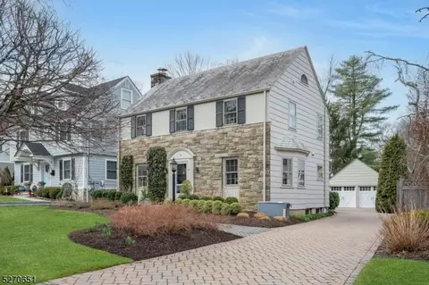 9 Midland Ter, Summit, NJ 07901