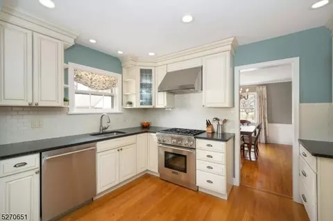 9 Midland Ter, Summit, NJ 07901 photo 12