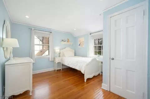 9 Midland Ter, Summit, NJ 07901 photo 17