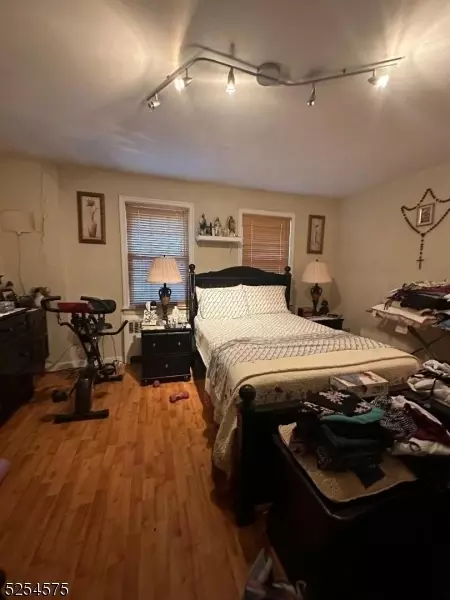 800-822 N Broad St #72, Elizabeth, NJ 07208