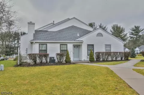 78 Konight Ct, Mahwah, NJ 07430