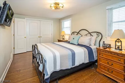 8 Hooker Ave, Middlesex, NJ 08846 photo 11