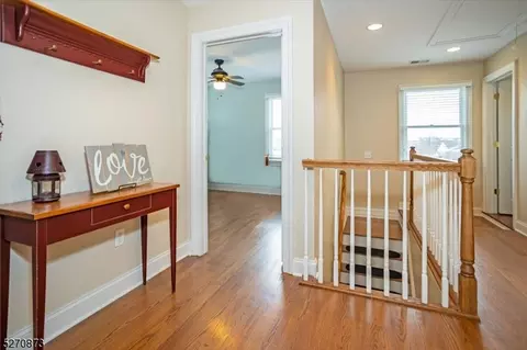 8 Hooker Ave, Middlesex, NJ 08846 photo 15