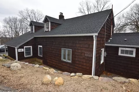 15 Bott Ln, Montville Twp, NJ 07082