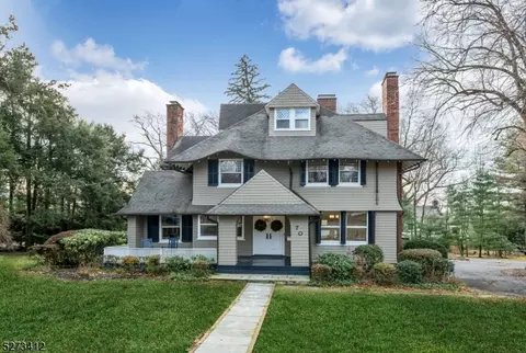 70 Monte Vista Ave, Ridgewood, NJ 07450