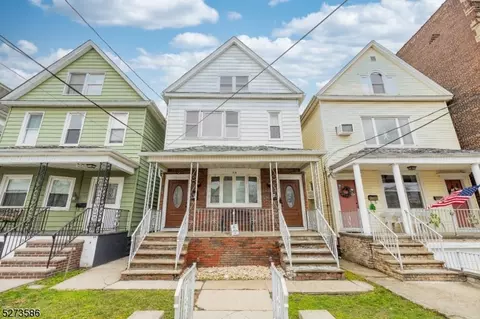 36 W 26th St, Bayonne, NJ 07002